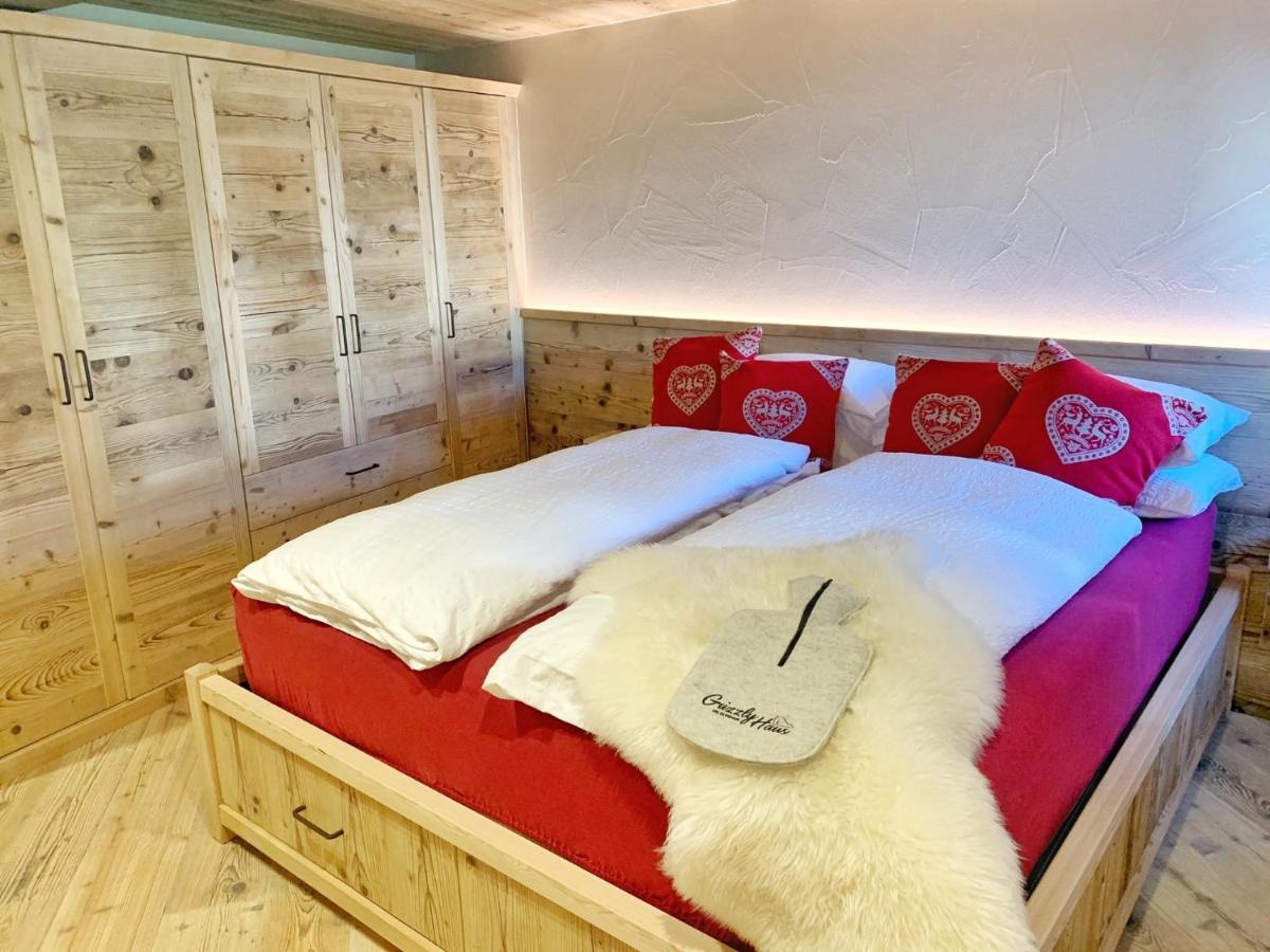 Bed and Breakfast Grizzly Haus & Frosch Restaurant - Teritoria Varena Exterior foto