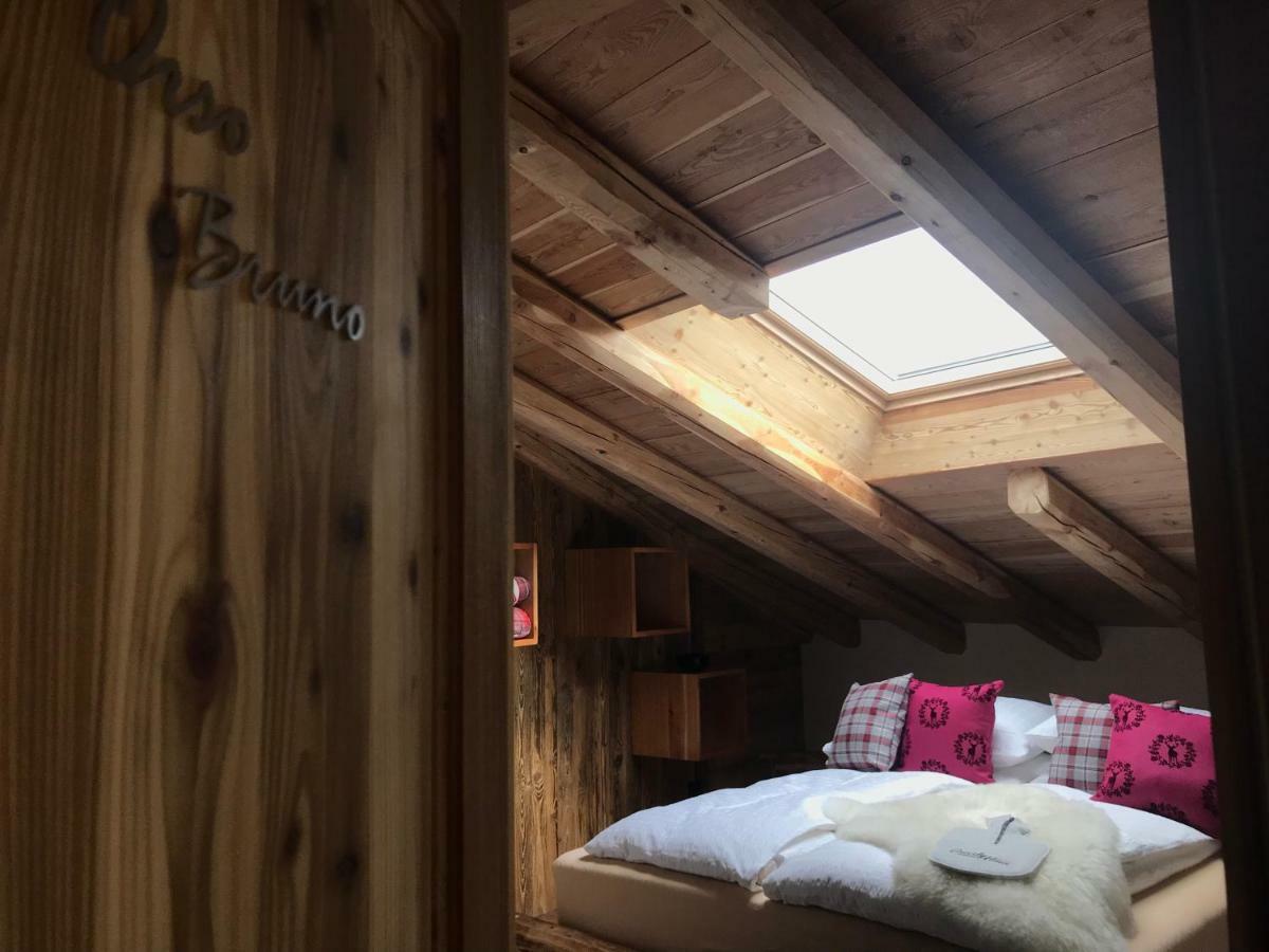 Bed and Breakfast Grizzly Haus & Frosch Restaurant - Teritoria Varena Exterior foto